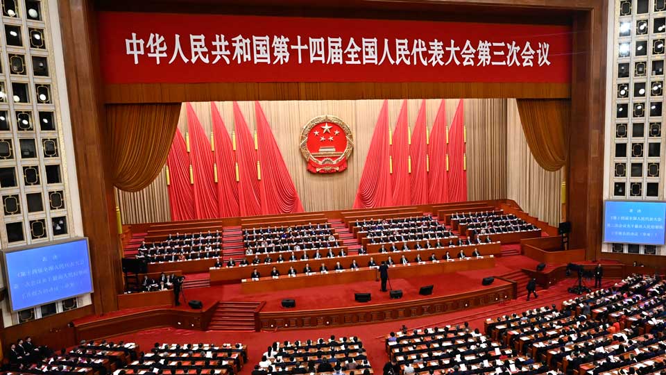 الصين تختتم اجتماعها السياسي الهام بدعوة لـ “النضال المستمر”