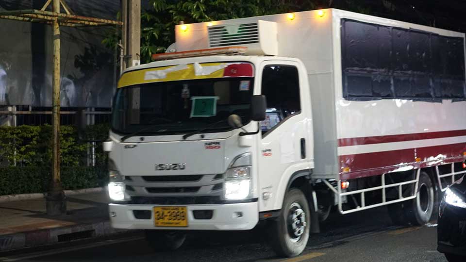 وزراء تايلانديون يزورون الصين للقاء المرحلين الأويغور في الوقت الذي يدين فيه الغرب ويفرض عقوبات على التأشيرات