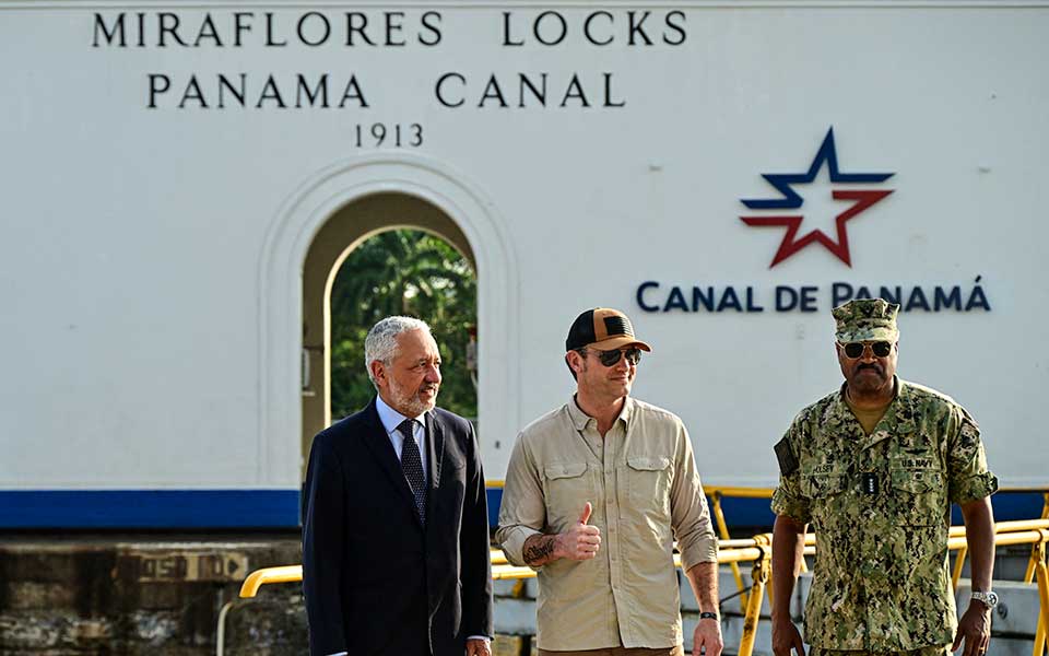 يقول هيغسيث إن الوجود العسكري الصيني في نصف الكرة الغربي "كبير جدا"