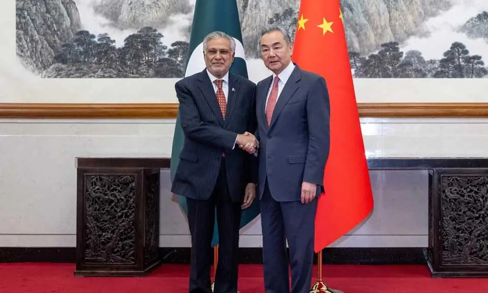 الصين تقول إنها تدعم باكستان في الدفاع عن 'سيادتها'